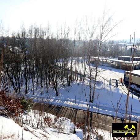 Halde und Fundamentreste im Bereich der Grube Uranus (Schacht 21,21b,21c) Revier Annaberg, Erzgebirge, Sachsen - 8. Februar 2023 (14).JPG